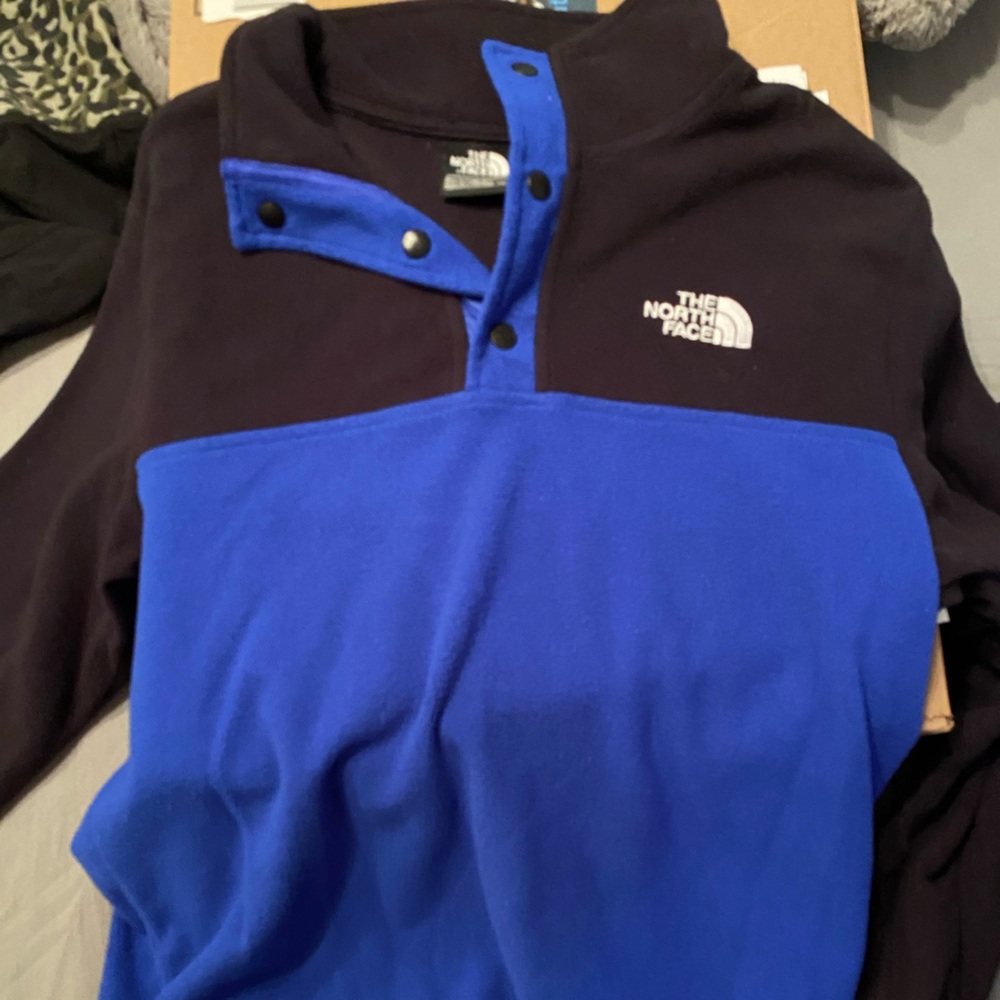 North face Boys fleece pullover